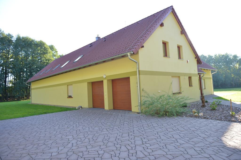 Penzion U Blatce Hotel Nové Hrady Kültér fotó