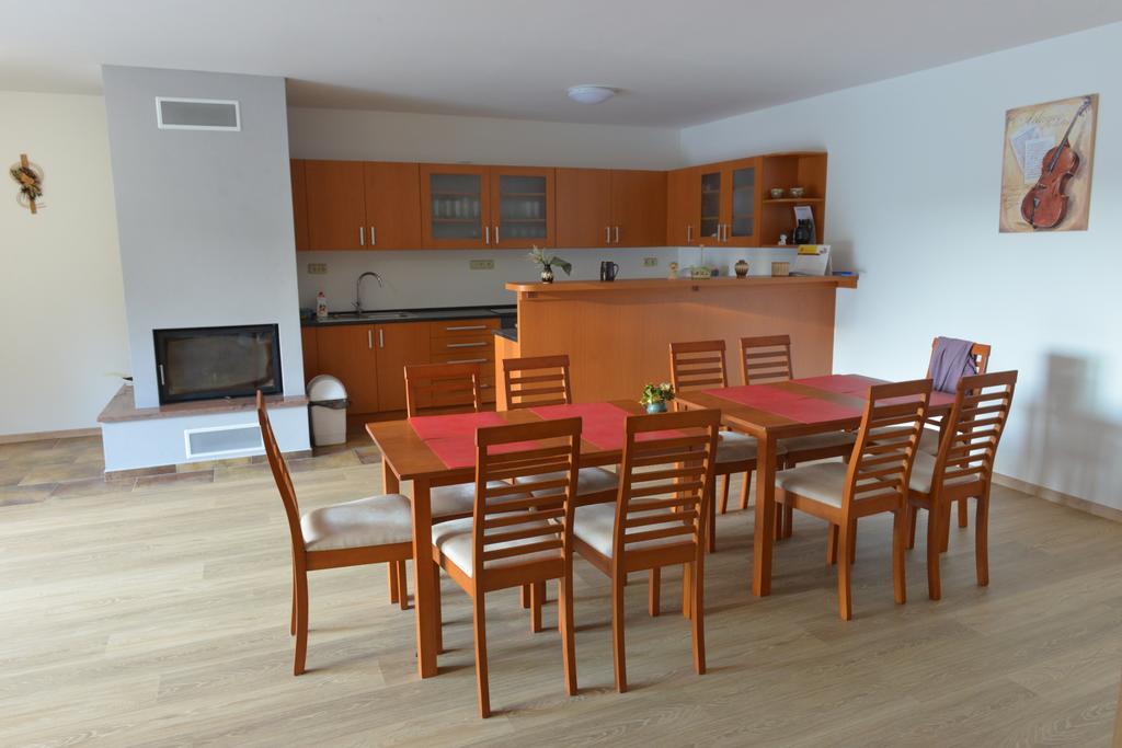 Penzion U Blatce Hotel Nové Hrady Kültér fotó